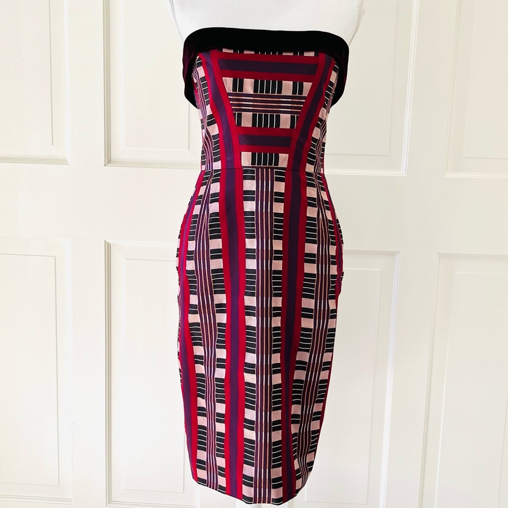 Carolina Herrera silk red plaid strapless dress 6 - Picture 2 of 13